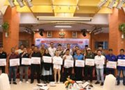 Semen Padang Serahkan Dana Forum Nagari Rp3 Miliar