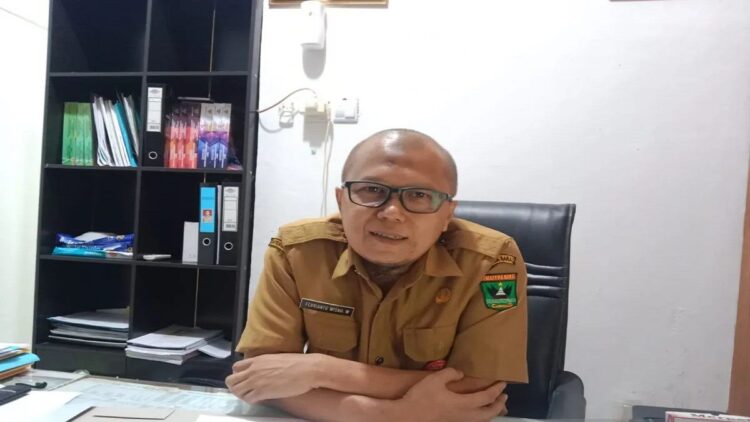 Sejak Pemutihan, Pengurusan Pajak Kendaraan di Agam Meningkat 1 Kepala UPTD Samsat Lubukbasung, Kabupaten Agam, Febrianto Wisnu Wardana. Dok Antara/Yusrizal