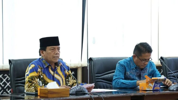 Kualitas Udara di Sumbar Menurun, DPRD Dorong Dinas Terkait Perkuat Pengawasan Karhutla 1 Wakil Ketua DPRD Sumbar Suwirpen Suib (kiri). ANTARA/HO-Humas DPRD Sumbar.