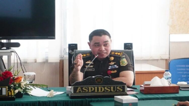 Kejati Sumbar Siapkan Rencana Dakwaan 6 Tersangka Kasus Korupsi Sapi Bunting 1 Asisten Pidana Khusus Kejati Sumbar, Hadiman. (Foto: Dok. Antara)