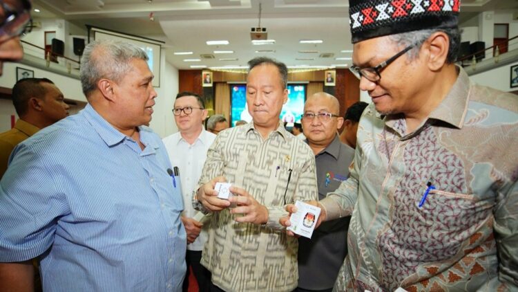 Menteri Perindustrian Republik Indonesia Agus Gumiwang Kartasasmita saat berkunjung ke Unand, Senin (4/9/2023). (Foto: Dok. MC Padang)