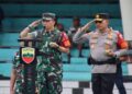 Polda Sumbar Siapkan 1.073 Personel untuk Pengamanan Kunker Wapres 3 Pangdam II Bukit Barisan Mayjen TNI Mochammad Hasan yang didampingi Kapolda Sumbar Irjen Pol Suharyono. (dok. Bidhumas)