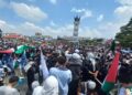 Gelar Aksi Bela Palestina, Ribuan Warga Ikuti Shalat Gaib di Bukittinggi