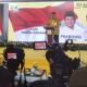 Ketua Umum Partai Golkar Airlangga Hartarto, saat membacakah hasil keputusan Rapat Pimpinan Nasional (Rapimnas) di Kantor DPP Golkar, Jakarta, Sabtu (21/10/2013). (ANTARA/Fauzi Lamboka)