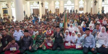 2.014 Siswa Kurang Mampu Terima Beasiswa dari Baznas Padang