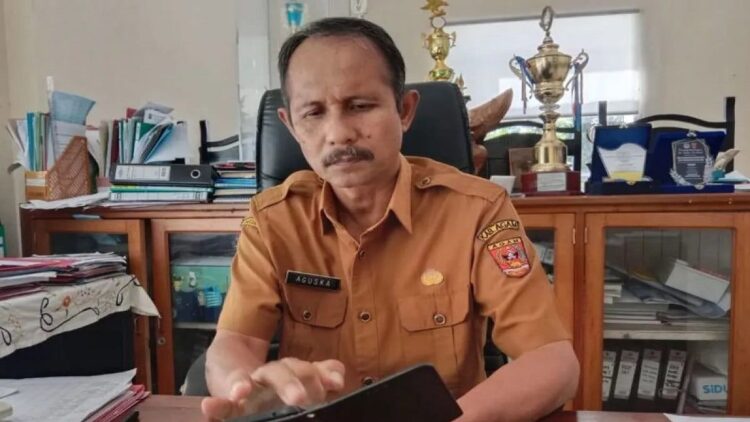 Pelaksana Harian Dinas Perindustrian Perdagangan dan Ketenagakerjaan Agam Aguska Dwi Fajra. Dok Antara/Yusrizal