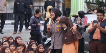 Polresta Bukittinggi Kampanyekan Anti Perundungan ke Sekolah 7 Polresta Bukittinggi Kampanyekan Anti Perundungan ke Sekolah