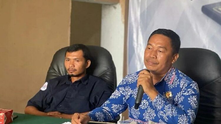 Ketua Bawaslu Solok Selatan Zul Nasri membuka Rapat Koordinasi Kehumasan, Dokumensi dan Publikasi agar tahapan Pemilu sampai ke masyarakat luas. Antara/Erik