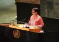 Menteri Luar Negeri Retno Marsudi berbicara dalam pertemuan darurat Sidang Majelis Umum PBB untuk membahas aksi ilegal Israel di wilayah pendudukan Palestina, yang digelar di New York, AS, Kamis (26/10/2023). ANTARA/HO-Kemlu RI/pri.