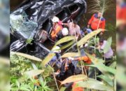 Tim SAR Gabungan Evakuasi Korban Tewas usai Mobil Masuk Jurang di Limapuluh Kota
