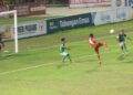Gol cantik Kenneth Ngwoke di babak pertama. (dok. Radarsumbar.com)
