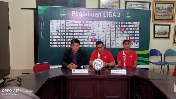 Lawan PSMS, Semen Padang FC Ingin Tambah Rekor Kemenangan Kandang 1 Presscon jelang laga Semen Padang FC vs PSMS di Pekan kelima Pegadaian Liga 2 2023/2024. (dok. Radarsumbar.com)