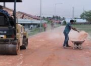 Agar Nyaman Digunakan Olahraga, Lintasan Lari di GOR Rawang Pariaman Dipercantik