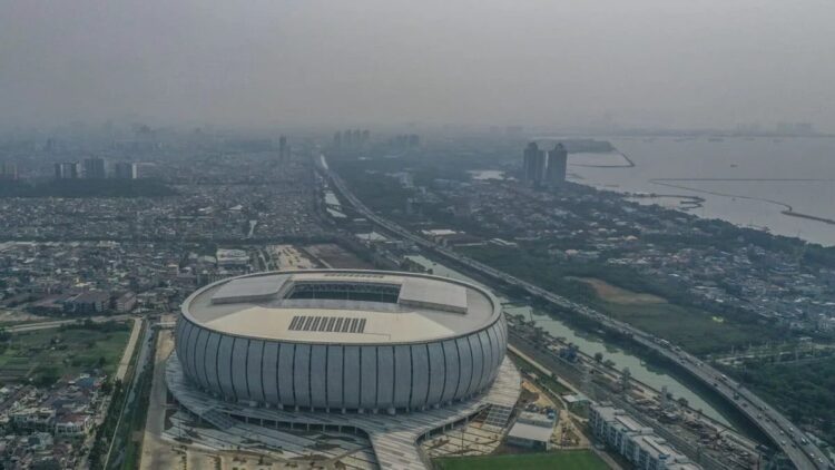 Menarik! Grup E Piala Dunia U-17 Sajikan Empat Gaya Sepakbola Dunia 1 Foto udara Jakarta International Stadium (JIS) yang akan menjadi tempat pertandingan babak penyisihan Grup E Piala Dunia U-17 2023. ANTARA FOTO/Galih Pradipta/foc.