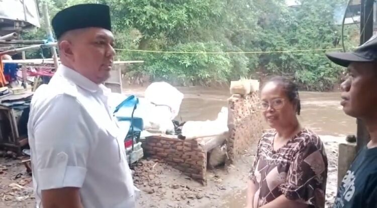 Braditi Moulevey Bantu Ratusan Relawan Terdampak Banjir di Kampung Melayu, Jaktim 1 IMG 20231106 WA0004
