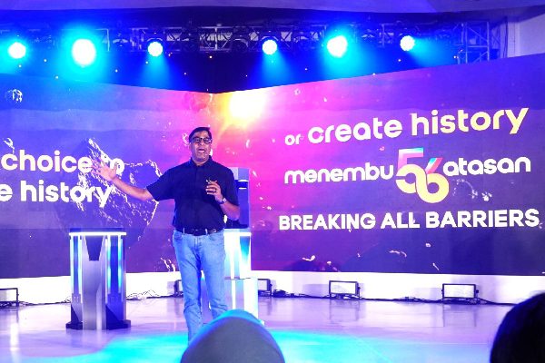 Perjalanan 56 Tahun Indosat, Benahi Infrastruktur, SDM hingga Beragam Promo 1 President Director and CEO Indosat Ooredoo Hutchison, Vikram Sinha. (Foto: Dok. IOH)