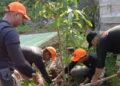 Aksi Tanam Pohon FKBPPPN Padang, Upaya Menanam Kebaikan 5 DPD FKBPPPN Kota Padang melakukan aksi menanam pohon. (Foto: Dok. Istimewa)