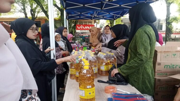 Harga bahan pokok melonjak, Pemkab Tanah Datar kembali gelar operasi pasar (Antara/Etri Saputra)