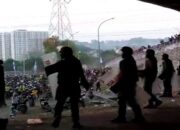 Laga Gresik United vs Deltras FC Berakhir Ricuh, 10 Polisi-7 Suporter Terluka