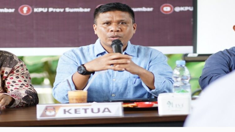 Ketua Divisi Sosdikli Parmas dan SDM KPU Sumbar, Jons Manedi. (Foto: Dok. Infopublik)