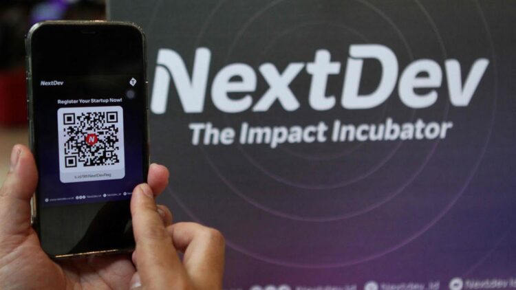 NextDev Tingkatkan Dukungan untuk Pertumbuhan Bisnis Startup Digital 1 NextDev Talent Scouting membuka pendaftaran hingga 20 Desember 2023, dan 9 startup terbaik dari empat Growing Tracks (Digital Lifestyle, Commerce Enablement, Emerging Technologies, dan Digital Food Ecosystem) yang akan dipilih untuk inkubasi bisnis selama tiga bulan di NextDev Academy. (dok. Telkomsel)