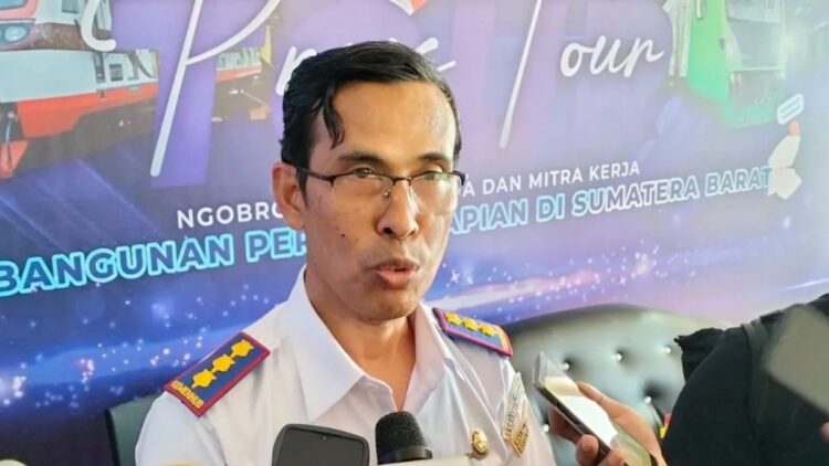 Dukung Status Warisan Dunia, Jalur Kereta Api Ombilin bakal Dipertahankan 1 Kepala Balai Teknik Perkeretaapian Kelas II Padang, Provinsi Sumbar Supandi saat diwawancarai awak media massa di Padang, Selasa, (21/11/2023). ANTARA/Muhammad Zulfikar.