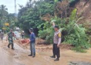 Jalan Lintas Bukittinggi-Medan Sempat Longsor, Polisi: Sudah Bisa Dilintasi Kembali