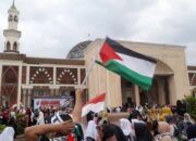 Ratusan Masyarakat Pasbar Salat Ghaib untuk Rakyat Palestina