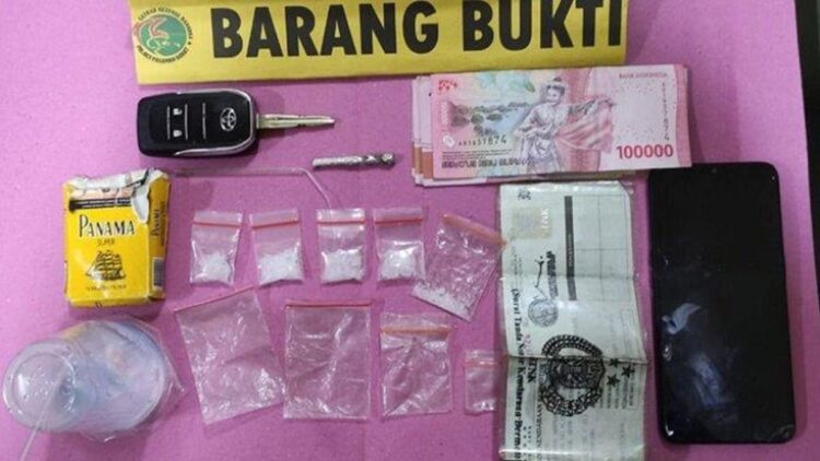 Diamankan Karena Nopol Palsu, Pria Asal Pasbar Ini Ternyata Bawa Narkoba 1 Barang bukti narkoba dari pemuda di Ranah Batahan, Pasbar. (dok. istimewa)