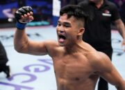 Debut di UFC, Fighter Indonesia Jeka Saragih bikin KO Lucas Alexander