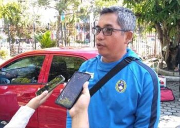 Pelatih tim sepakbola Sumbar di Porwil XI Sumatera Dedi Umar. (dok. istimewa)