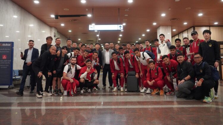 Timnas Indonesia Bertolak ke Filipina, Fokus untuk Kemenangan 1 Pemain Timnas Indonesia senior dan ofisial bertolak ke Filipina. (dok. PSSI)