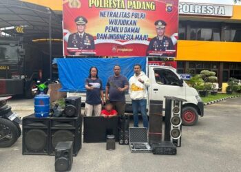 Pencuri seperangkat alat elektronik ditangkap Tim Klewang. (Foto: Dok. Polresta Padang)