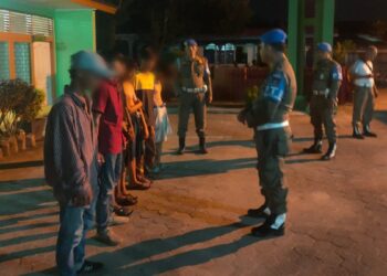 Sejumlah PMKS diamankan Satpol PP Padang. (dok. istimewa)