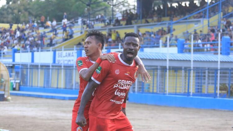 Tiga Pemain Liga 2 Ini Jadi Incaran Klub Liga 1, Salah Satunya dari Semen Padang FC 1 Striker Semen Padang FC di Pegadaian Liga 2 2023/2024, Kenneth Ngwoke. (dok. MO Semen Padang FC)