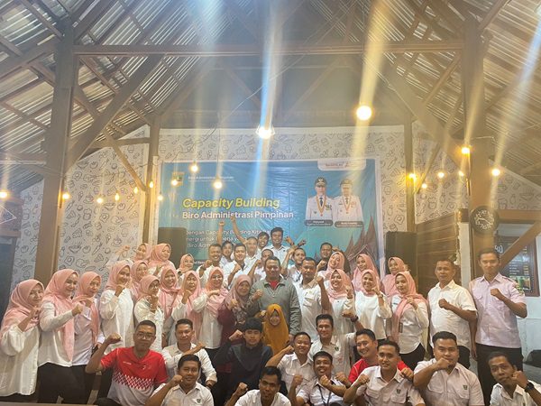 Jadi Tulang Punggung Pimpinan, Personel Biro Adpim Sumbar Dituntut Mampu Berikan Pelayanan Prima 1 Jajaran Adpim Sumbar. (Foto: Dok. Adpim)