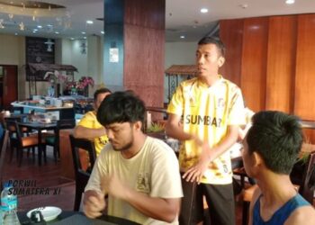 Tim bola tangan Sumbar di Porwil XI. (dok. istimewa)