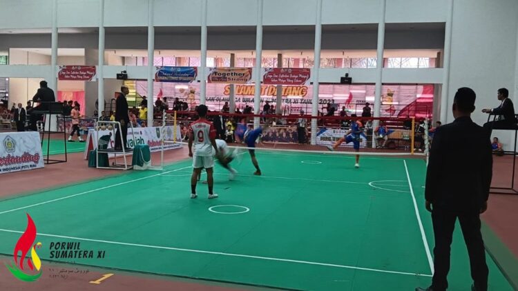 Porwil XI, Sepak Takraw Putra Double Tim Melaju ke Final 1 Tim takraw Sumbar berlaga di Porwil XI. (dok. istimewa)