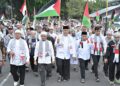Mahyeldi dan Ribuan Warga Sumbar Ikut Aksi Bela Palestina di Padang