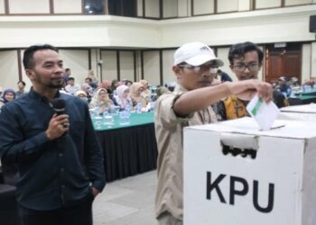 Bersama PPK dan PPS, KPU Bukittinggi Gelar Simulasi Pemilu 2024