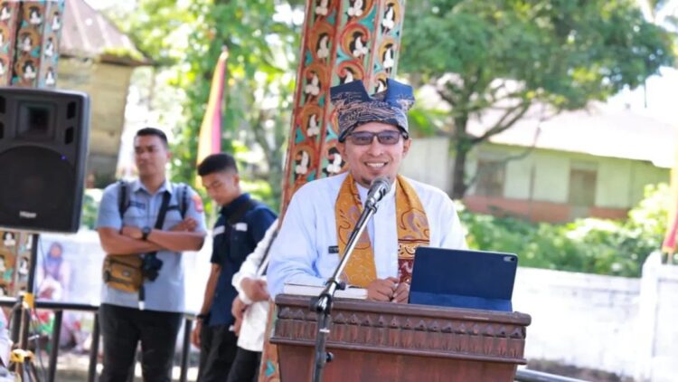 Bupati Tanahdatar Eka Putra (Antara/Etri Saputra)
