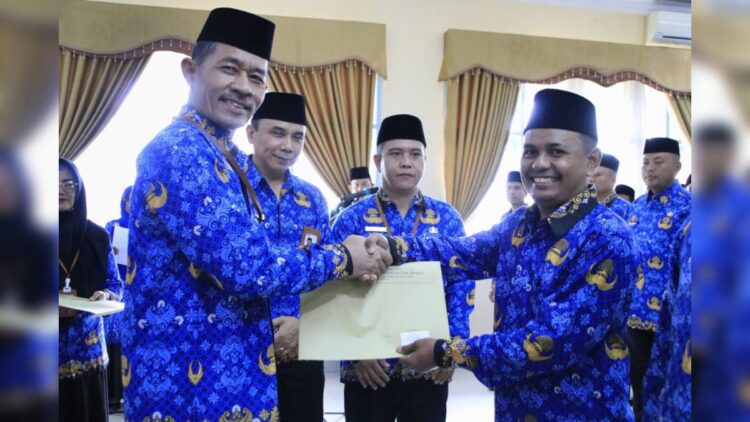 356 PPPK Kemenag Sumbar Dilantik, Kakanwil : bakal Dievaluasi 5 Tahun 1 Kanwil Kemenag Sumbar melantik ratusan PPPK tahun anggaran 2022. (Foto: Humas Kemenag Sumbar)