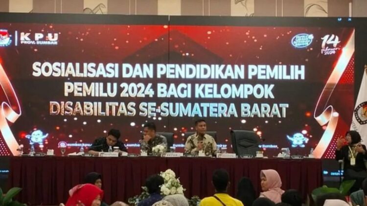Sasar Pemilih Disabilitas, KPU Sumbar Gencarkan Sosialisasi Tahapan Pemilu 1 Sosialisasi dan pendidikan pemilih kepada kelompok disabilitas yang diselenggarakan KPU Provinsi Sumbar di Padang, Selasa, (26/12/2023). ANTARA/Muhammad Zulfikar.