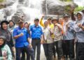 Wawako Padang sisa masa jabatan 2018-2023 dan jajaran Pemko Padang berkunjung ke Air Terjun Sarasah. (Foto: Dok. Prokopim)
