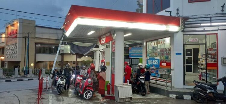 Antrean BBM di Bukittinggi. (Foto: Dok. Pertamina Patra Niaga)