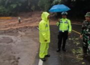 Jalur Sumbar-Riau Putus Total, Gigih Brani 08 Dirikan Posko dan Kirim Bantuan