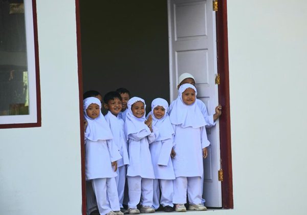 Pemko Padang Klaim 450 Ruang Kelas Baru Selesai Dibangun 1 Ilustrasi pelajar Sekolah Dasar (SD). (Foto: Dok. Prokopim Padang)