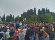 Ketua-Anggota DPRD hingga Ratusan Masyarakat Demo Bupati Solok, Ini Tuntutannya