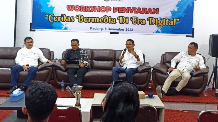 Workshop penyiaran yang digelar KPID Sumbar. (dok. Infopublik)