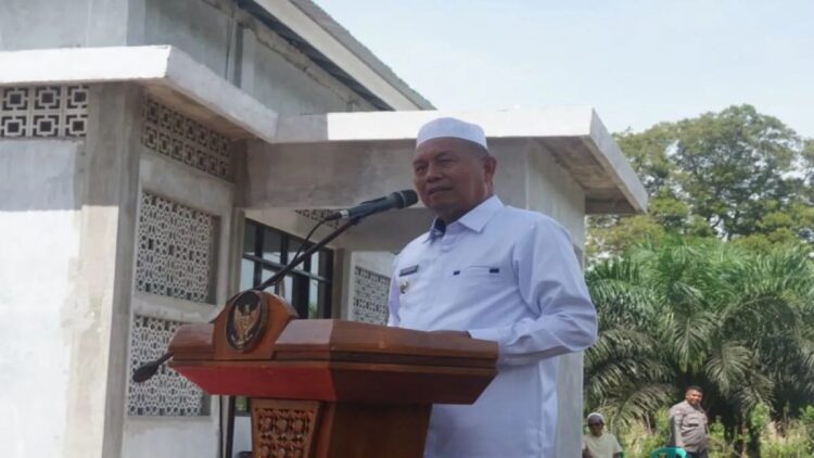 Bupati Pasaman Barat Hamsuardi mengatakan telah menyiapkan anggaran untuk pembangunan sarana prasarana pendidikan di daerah itu pada 2024 ini. Antara/Altas Maulana.
